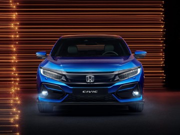 Honda Civic Sport Line &ndash; Co łączy go z Type R-em?